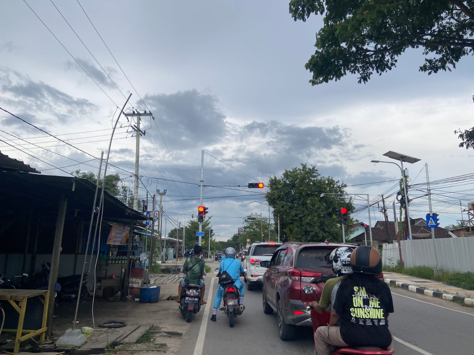 AGAR LEBIH TERTIB: Dishub Berau akan memasang kamera pemantau di sejumlah persimpangan, seperti yang berada di simpang Jalan Diponegoro-Jalan Murjani. (ARTA KUSUMA YUNANDA/BP)