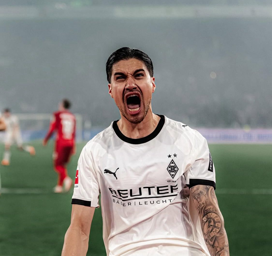 Kevin Diks saat selebrasi kemenangan. (Instagram: @kevindiks2)