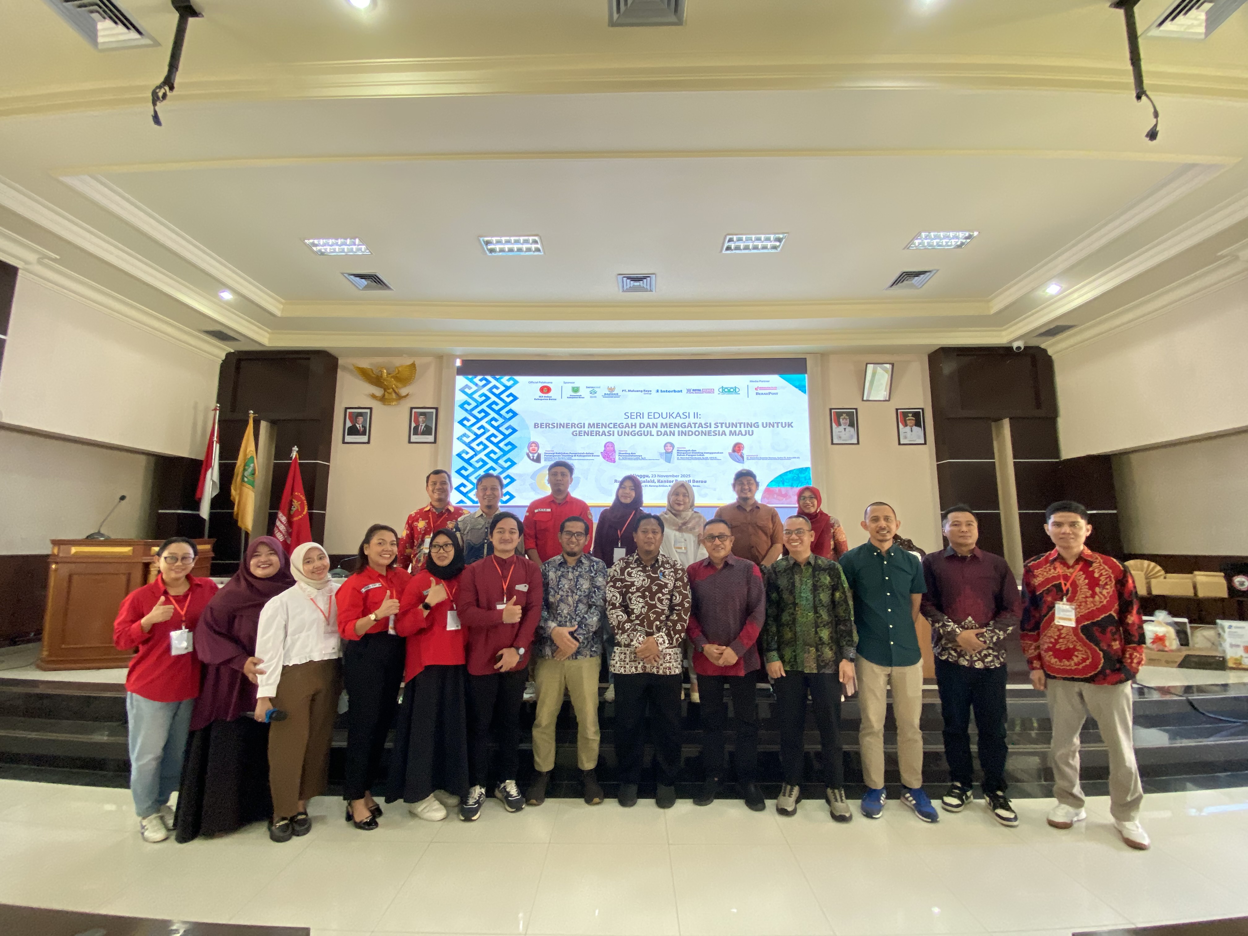 EDUKASI: IKA Unhas berkomitmen dalam memberikan informasi yang bermutu, terutama terkait pemahaman stunting kepada masyarakat. (SENO/BP)