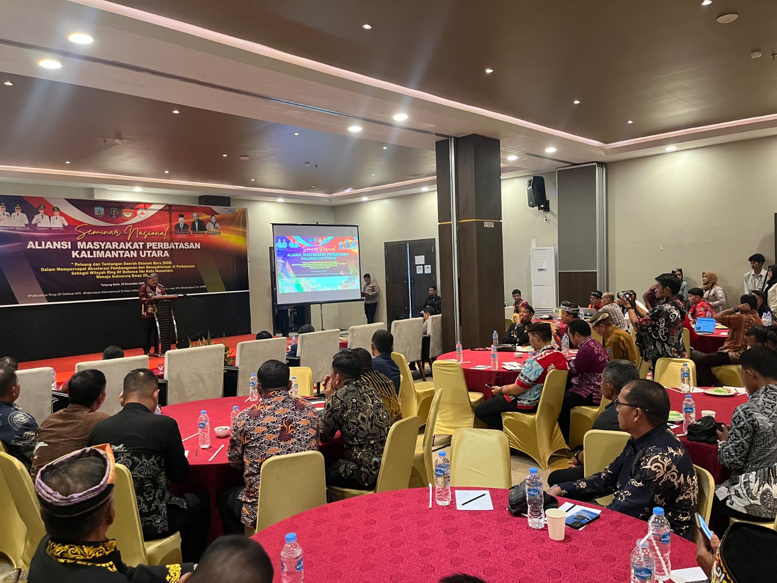 SEMINAR: Mempercepat akselerasi pembangunan dan kesejahteraan di perbatasan sebagai wilayah penyangga IKN menuju Indonesia Emas 2045. (FAISAL/HRK)