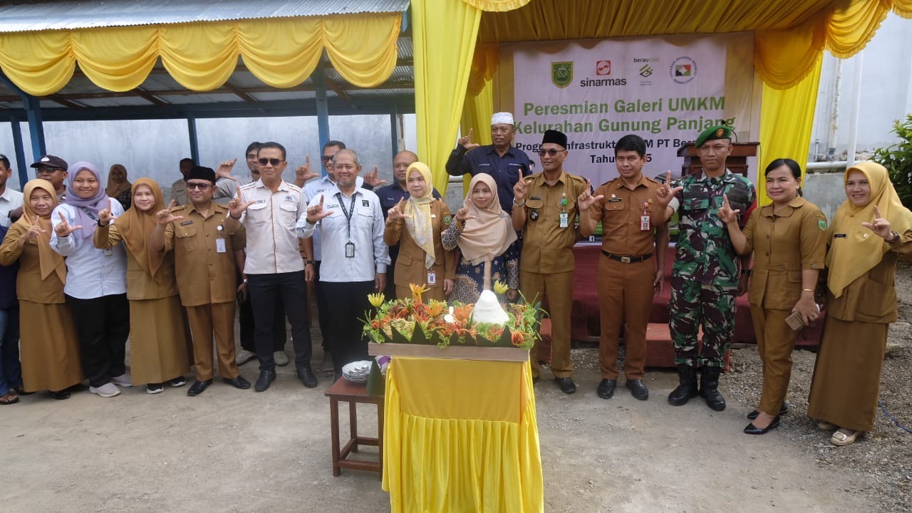 DIRESMIKAN: Galeri UMKM di Kelurahan Gunung Panjang resmi secara resmi dibuka dan dapat dikunjungi oleh masyarakat, berkat kolaborasi dan dukungan penuh dari PT Berau Coal. (IZZA/BP)