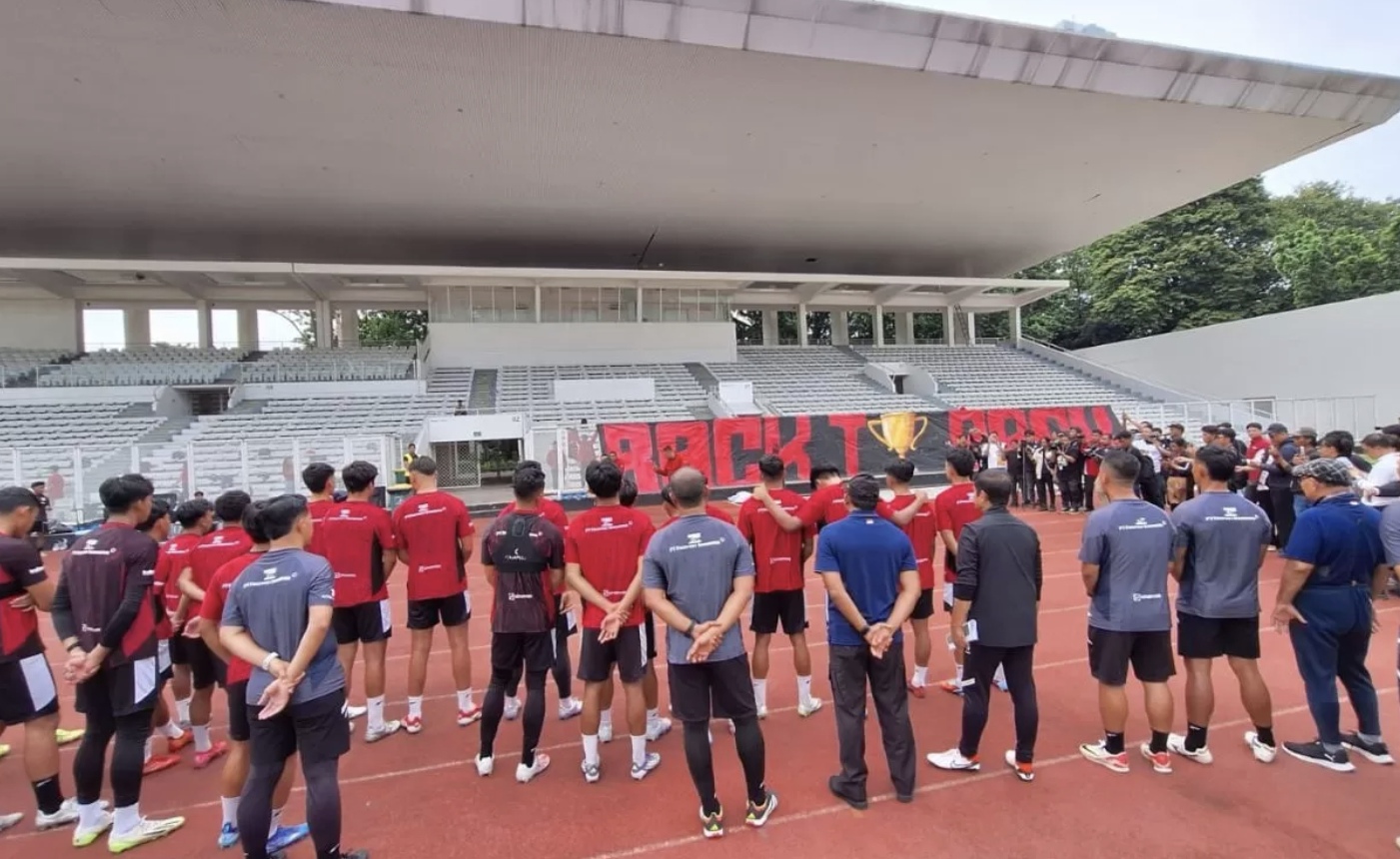 Timnas Indonesia U-22 kedatangan La Grande Indonesia dalam menjalani latihan jelang menuju SEA Games 2025. (Dimas Ramadhan/JawaPos.com)