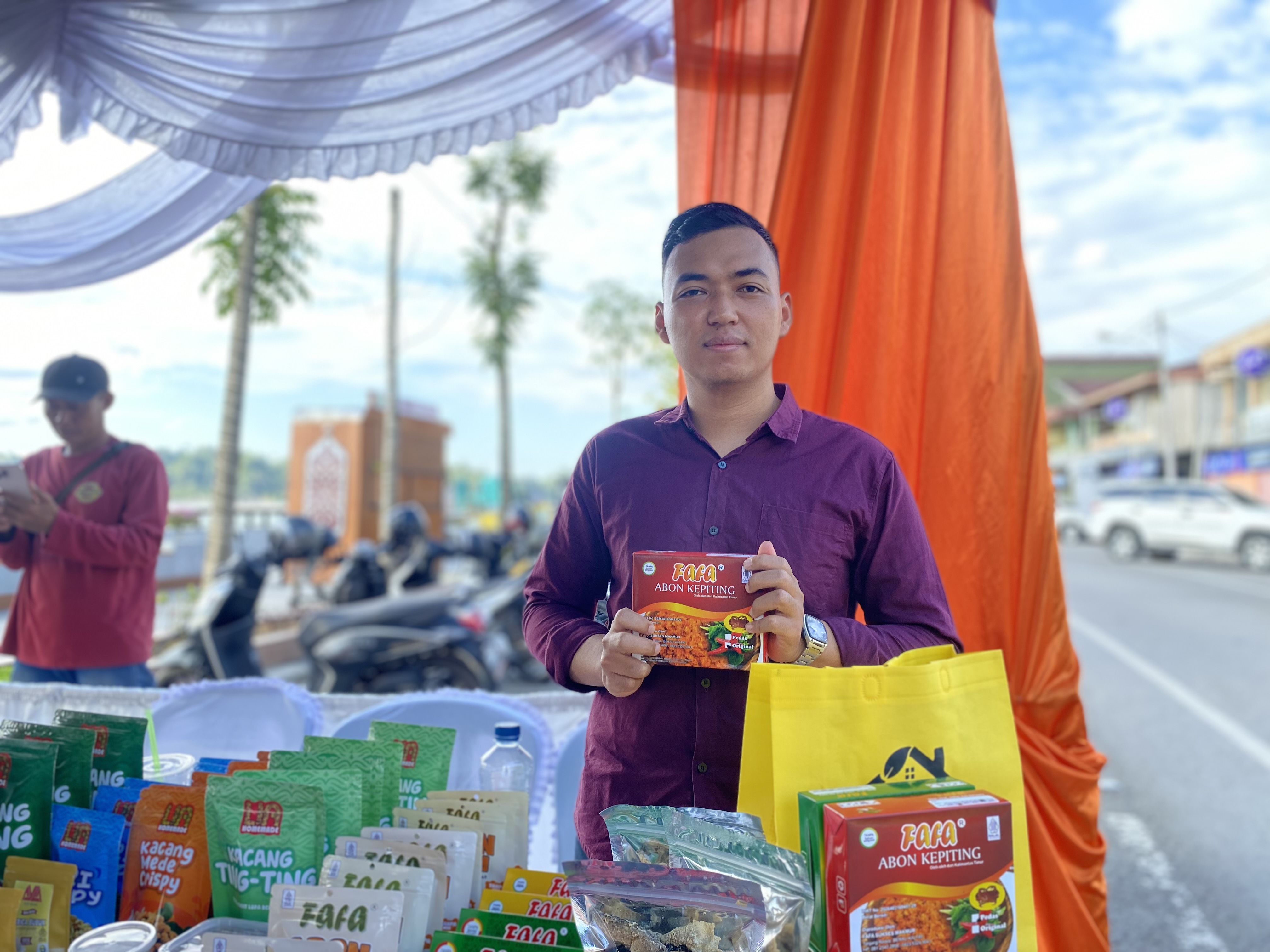 PERHATIKAN KEMASAN: Legislatif Berau mendorong pemerintah memberikan pendampingan terhadap kemasan produk-produk UMKM. Hal ini dianggap penting. (BERAU POST)