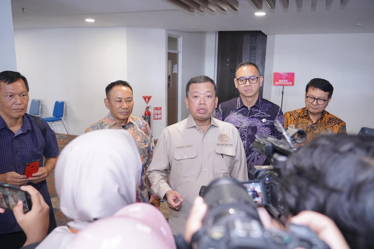 EVALUASI: Menteri ATR/Kepala BPN, Nusron Wahid, meminta evaluasi tata ruang pascabencana yang menimpa wilayah Aceh, Sumatera Utara, dan Sumatera Barat. (ATR/BPN)
