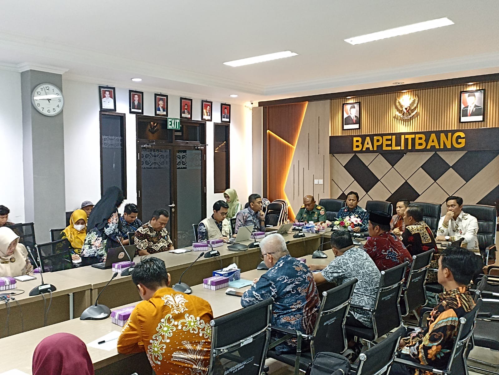 DISKUSI: TPID Berau menggelar High Level Meeting mengantisipasi lonjakan harga di moment nataru. (IZZA/BP)