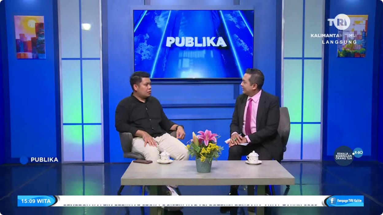 NARASUMBER: Kepala Bappeda Kaltim Yusliando dalam dialog Publika TVRI Kalimantan Timur bertema Tata Kelola APBD Kaltim 2026, Selasa (2/12). (DISKOMINFO KALTIM UNTUK BERAU POST)