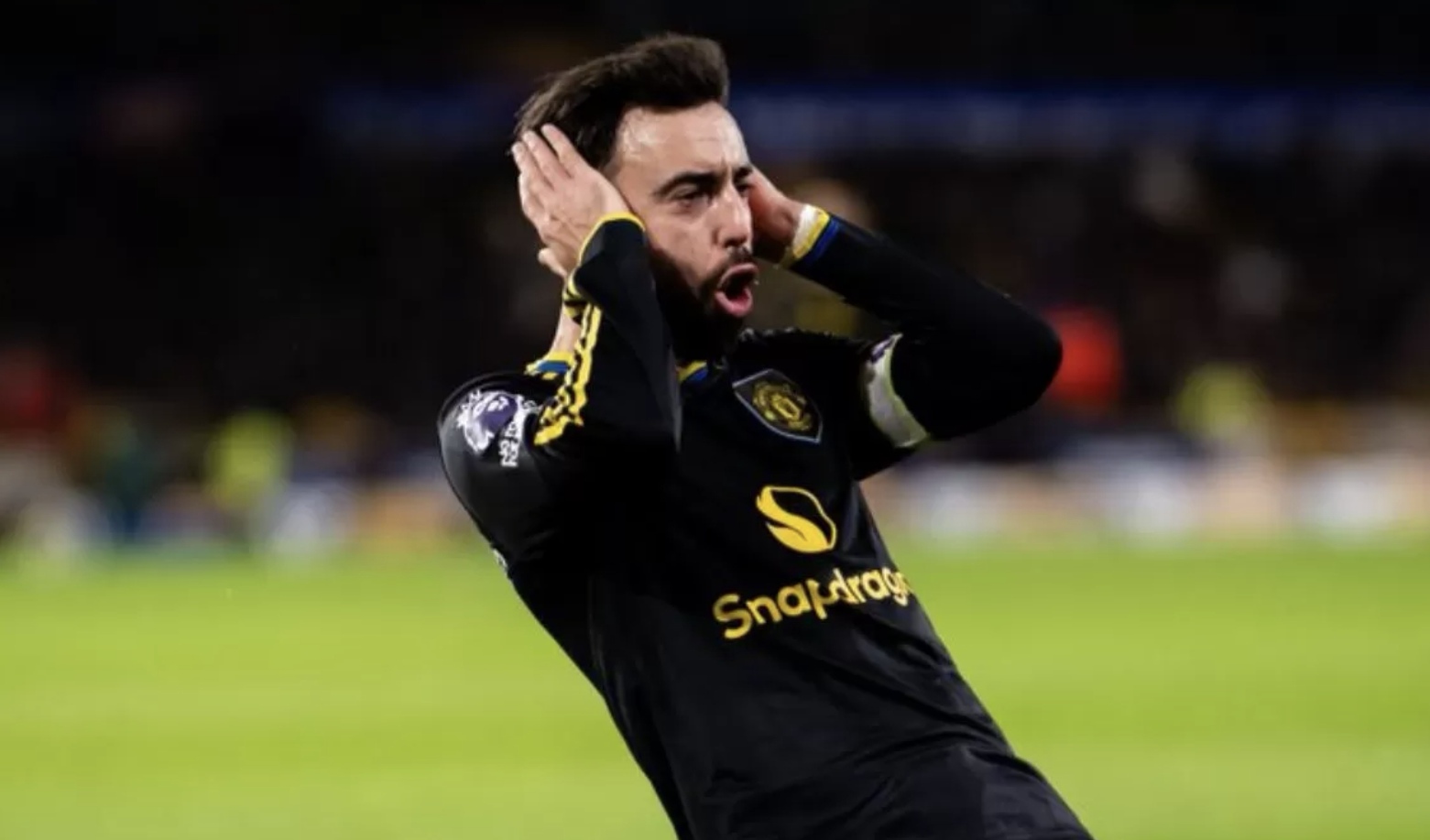 Bruno Fernandes cetak dua gol untuk Manchester United. (@ManUtd/X).