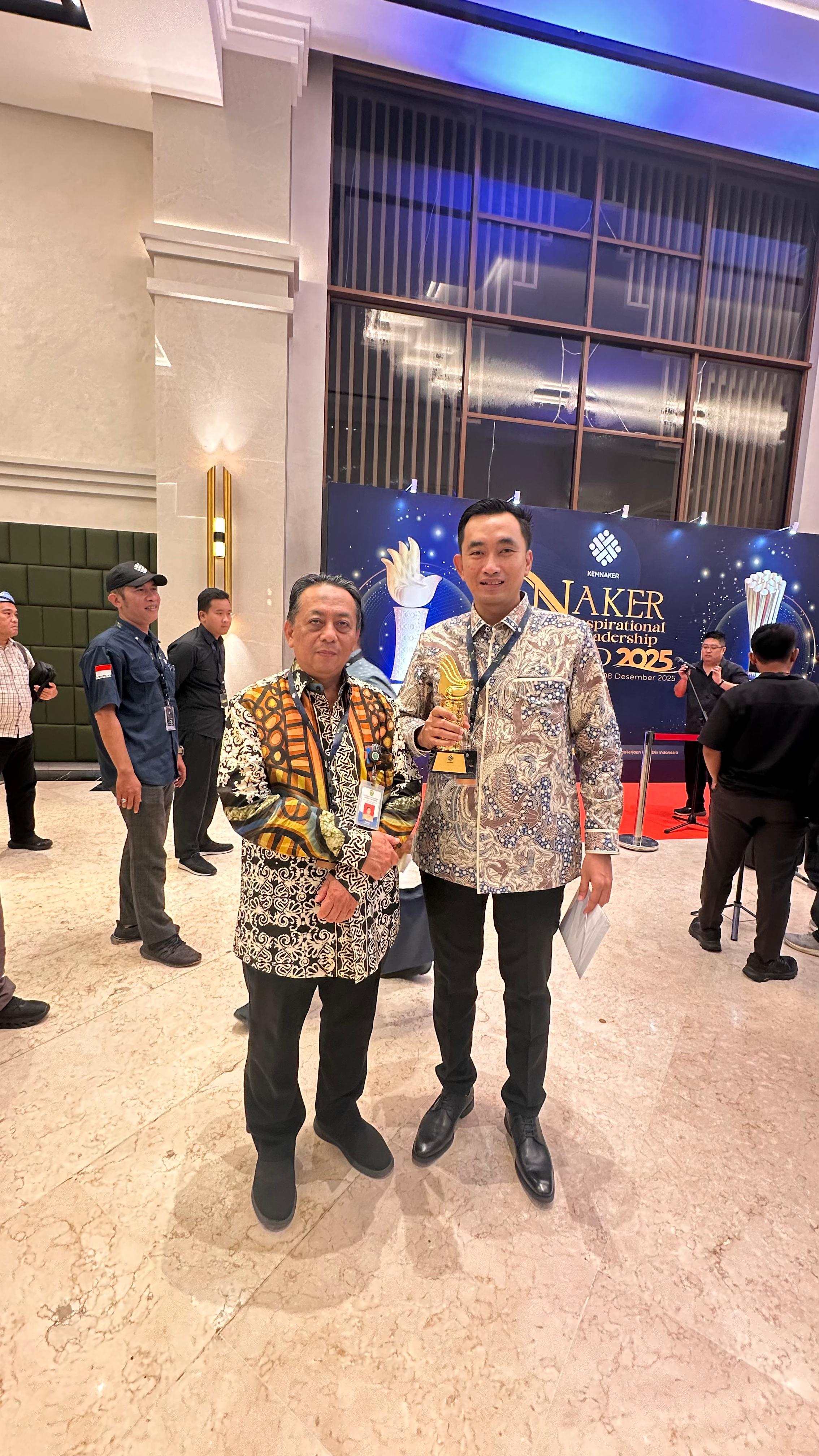 PENGHARGAAN: Pemprov Kaltim meraih tiga penghargaan dalam ajang Naker Inspirational Leadership Award 2025. (DISKOMINFO KALTIM UNTUK BERAU POST)