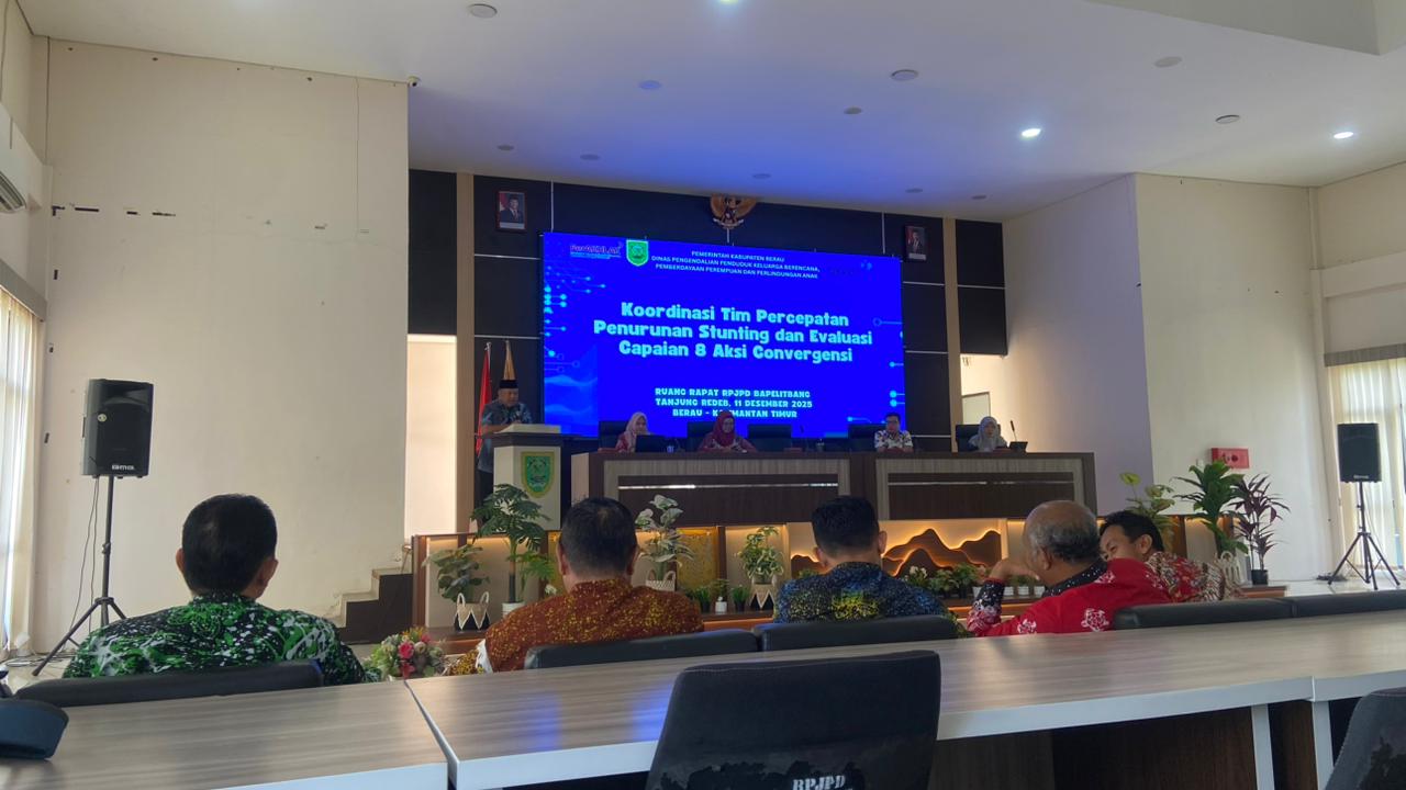 RAKOR: Wakil Bupati Berau Gamalis saat melakukan evaluasi terhadap percepatan penurunan stunting di Berau. (AKMAL UNTUK BERAU POST)