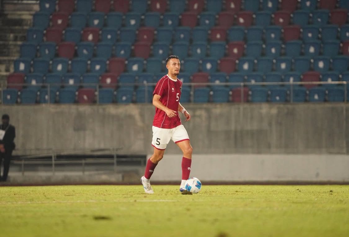 Kapten Timnas Indonesia U-22 Ivar Jenner saat laga menghadapi Myanmar di SEA Games 2025. (Instagram: @Ivarjnr)