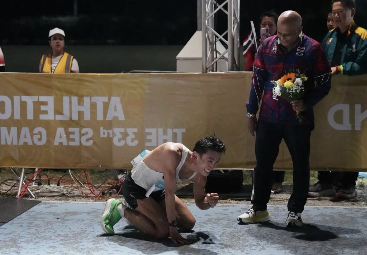 Hendro Yap menjadi salah satu atlet atletik yang meraih emas SEA Games 2025 (Kemenpora)