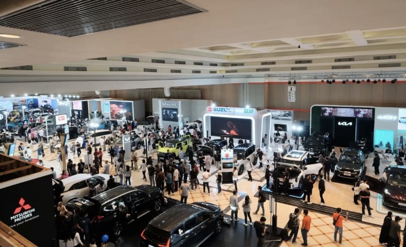 Suasana hari pertama GIIAS Bandung 2025. (Istimewa)
