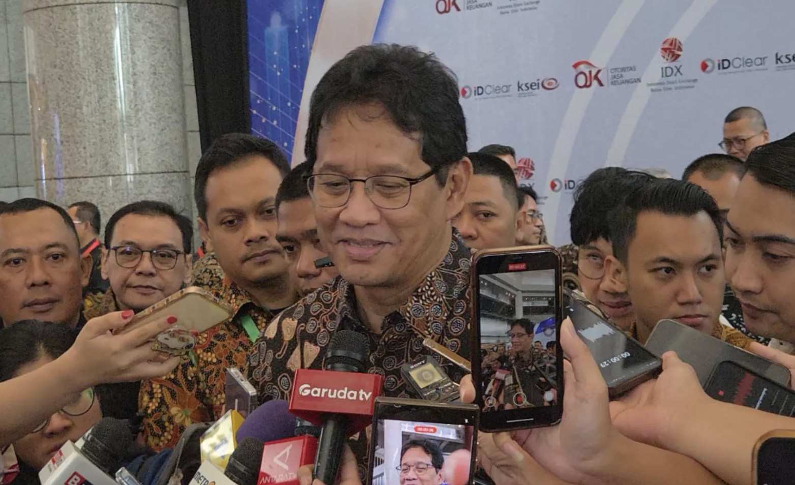 Menteri Keuangan Purbaya Yudhi Sadewa di Gedung BEI, Jakarta Selatan, Jumat (2/1). (Nurul Fitriana/JawaPos.com)