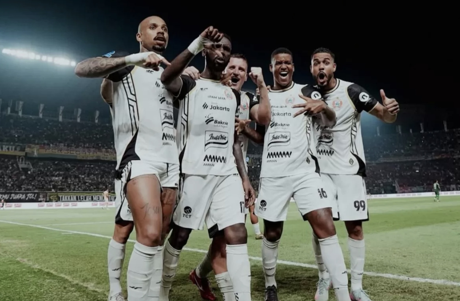 Persija Jakarta berpotensi tak akan diperkuat lima pemain asingnya saat melawan Persib Bandung. (Dok. Persija)
