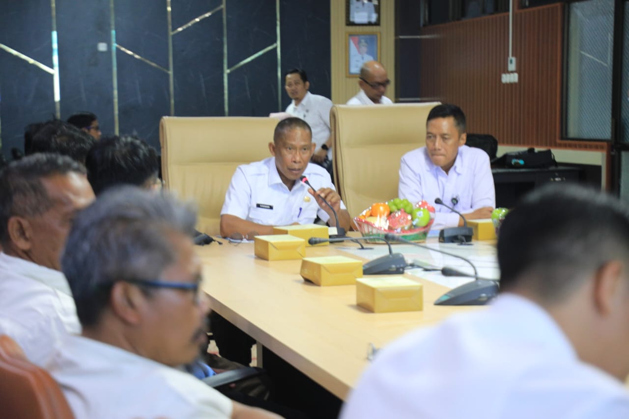 TEKEN MOU: Bupati Bulungan Syarwani usai menandatangani MoU dengan PT PLN Nusantara Power Services. (PEMKAB BULUNGAN)