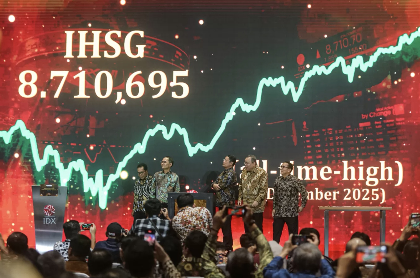 Penutupan perdagangan PT Bursa Efek Indonesia Tahun 2025 di Jakarta, Selasa (30/12/2025). (Salman Toyibi/Jawa Pos)