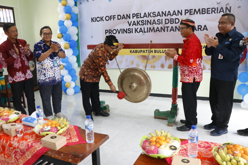 PENCEGAHAN DBD: Pemprov gelar Kick Off Vaksinasi Dengeu Perdana di Kabupaten Bulungan, dengan sasaran Siswa SD. (DKISP KALTARA)