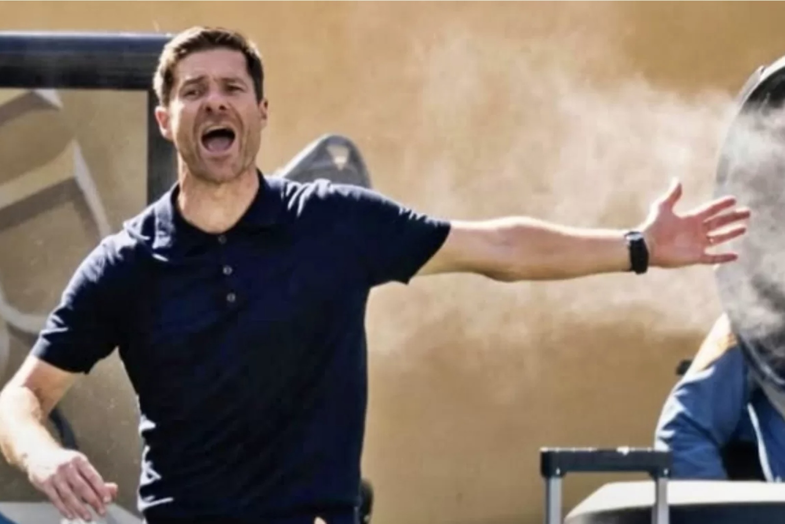 Xabi Alonso turun tangan membela Vinicius Junior setelah provokasi Diego Simeone dalam Derbi Madrid di Piala Super Spanyol yang berlangsung panas dan penuh tensi. (Instagram/@themadridviews)