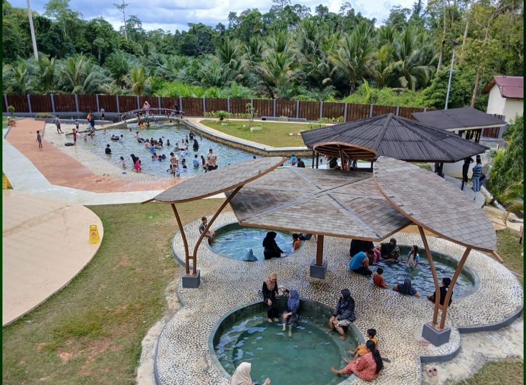 ILUSTRASI: Tahun lalu, PAD sektor pariwisata Berau dari empat objek wisata lebih tinggi dibandingkan capaian tahun 2024. (IZZA/BP)