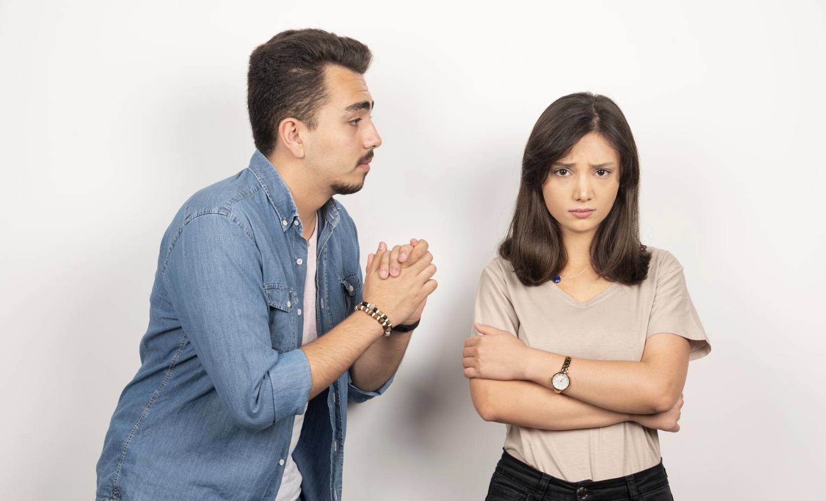 Ilustrasi perempuan dengan silent treatment. (Freepik)