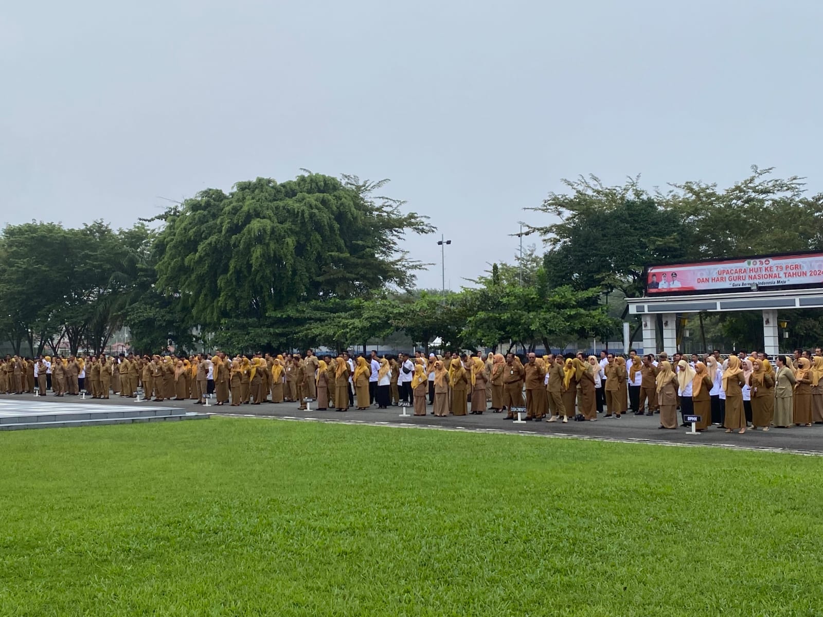 BERLARUT-LARUT: Kekosongan beberapa pejabat dalam struktur organisasi di Pemkab Berau menjadi sorotan legisatif Berau, untuk menjadi evaluasi jalannya roda pemerintahan ke depan. (SENO/BP)