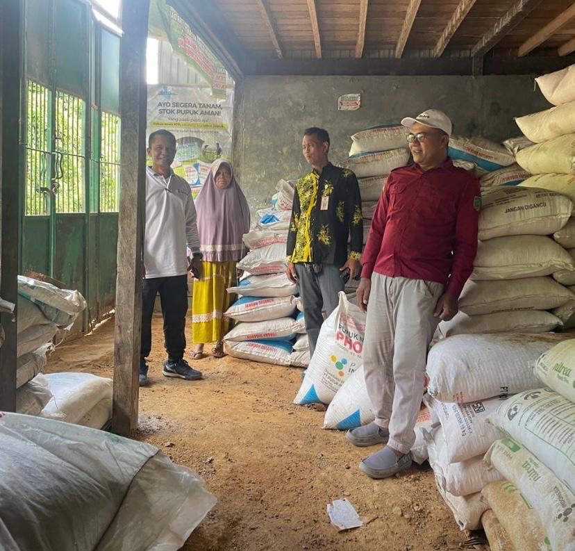 BERHASIL DISALURKAN: DTPHP Berau berhasil menyalurkan pupuk subsidi sepanjang tahun 2025 lalu dengan capaian cukup tinggi, yakni rata-rata lebih dari 70 persen. (IZZA/BP)