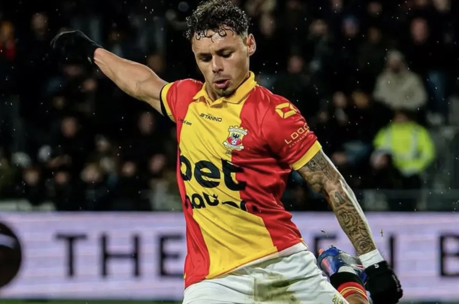 Debut Dean James di Liga Eropa musim ini. (Instagram/@deanjames)