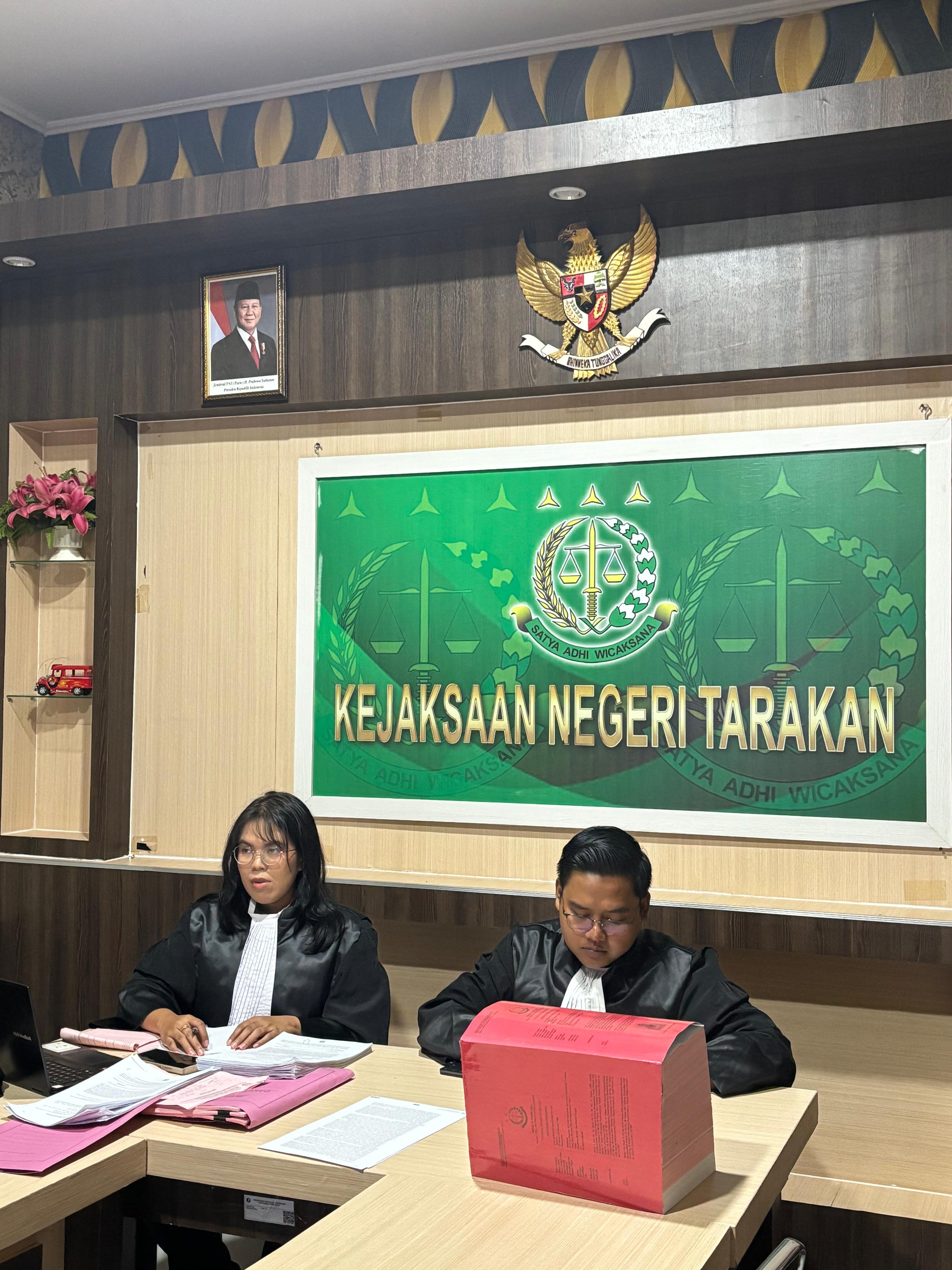 SIDANG DARING: Jaksa melaksanakan sidang secara daring pada perkara korupsi penyimpangan KUR. (KEJARI TARAKAN UNTUK HRK)