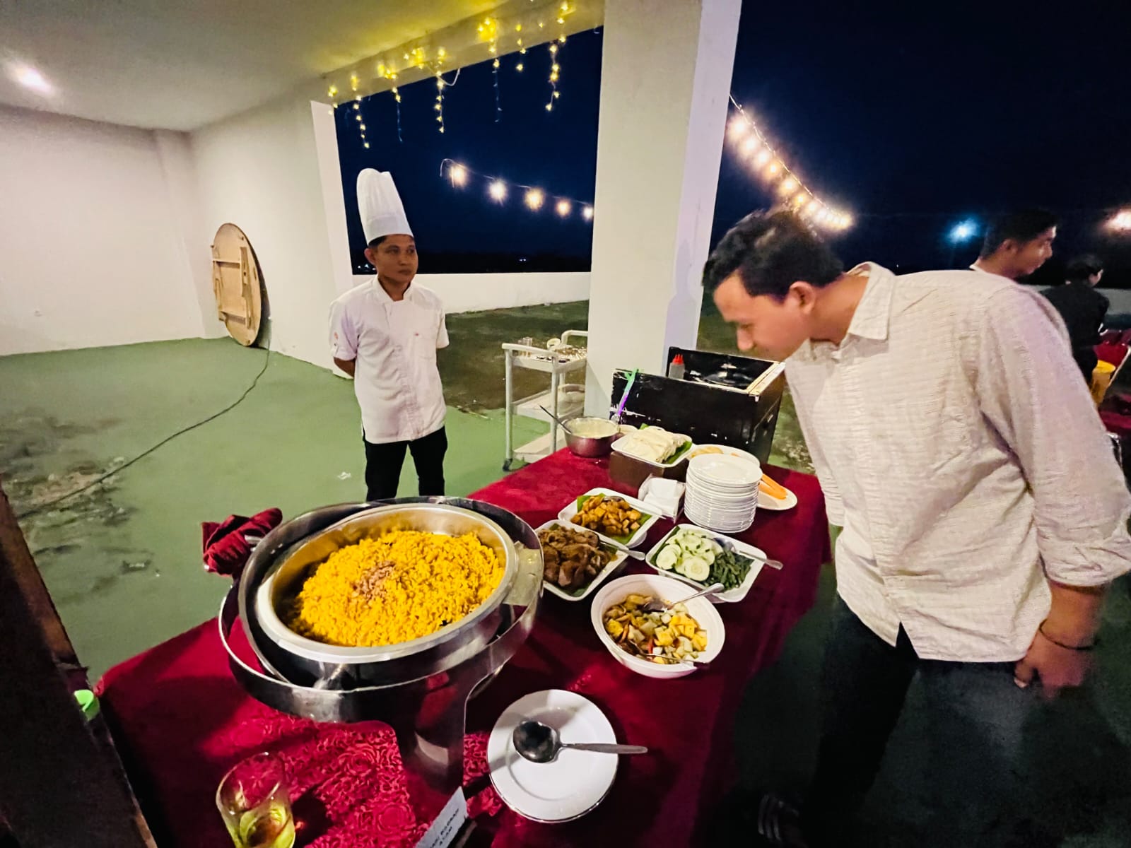 ANDIL INFLASI: Kelompok penyediaan makanan dan minuman memberikan sumbangan inflasi secara bulanan pada Januari 2026 sebesar 0,05 persen. (FAISAL/HRK)