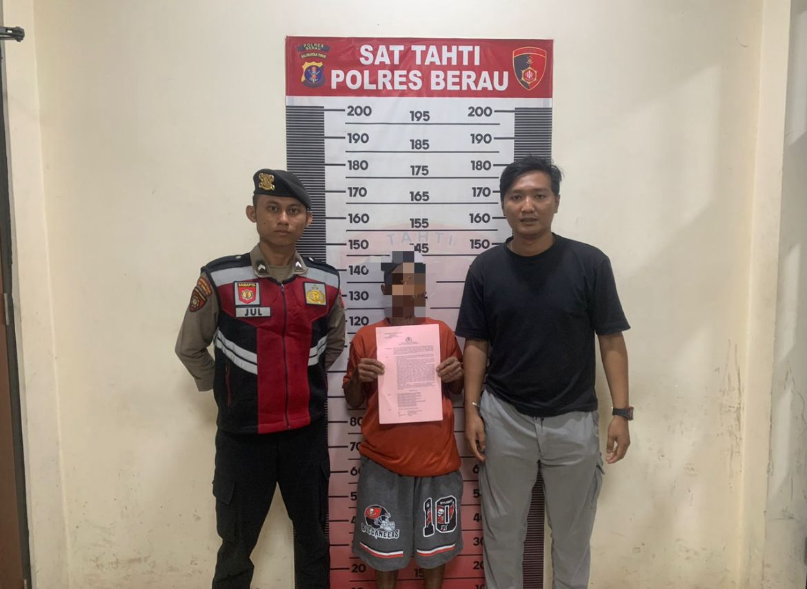 DIAMAKAN: Pria paruh baya diamankan pihak Polsek Talisayan akibat nekat mencabuli anak di bawah umur. (KAPOLSEK TALISAYAN UNTUK BERAU POST)