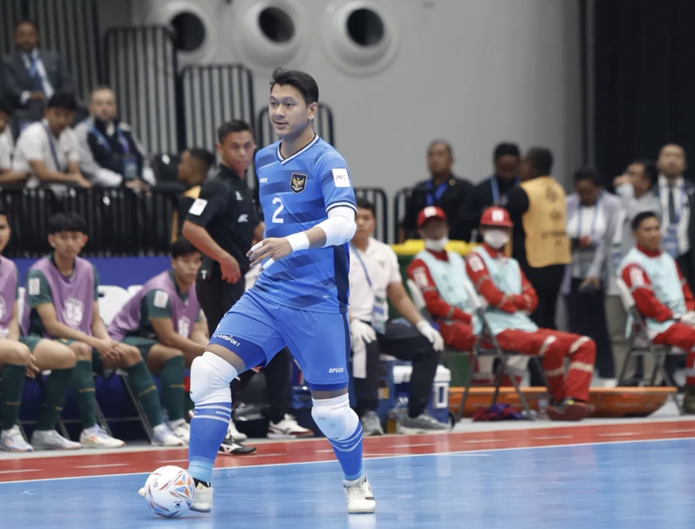 Kiper timnas Futsal Indonesia Ahmad Habibie pada pertandingan melawan Vietnam di Perempat Final AFC Futsal Asian Cup 2026 di Indonesia Arena, Senayan, Jakarta. (Dery Ridwansah/ Jawa Pos)