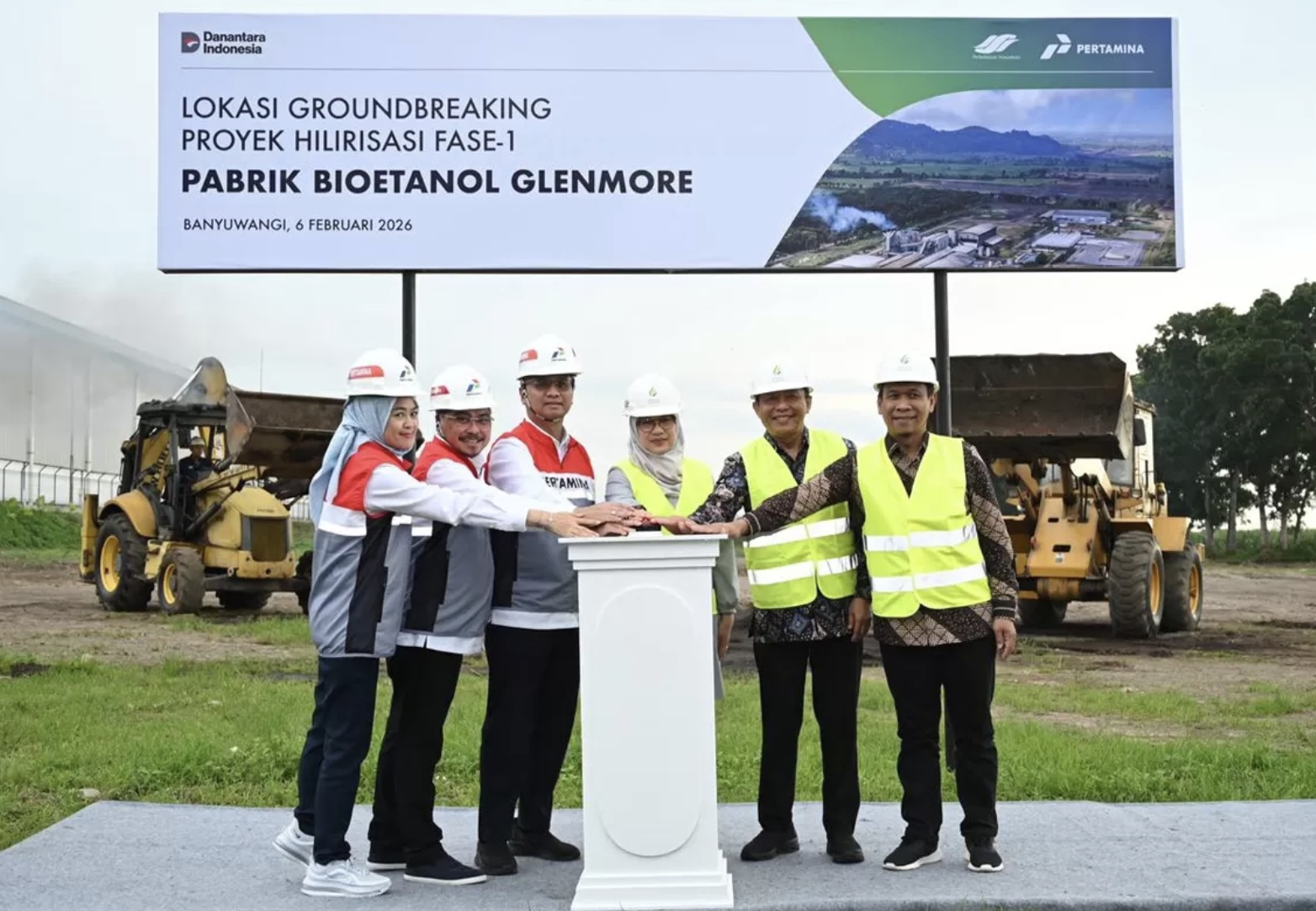 CEO Danantara Rosan Roeslani memberikan sambutan dan pemaparan pada Acara Groundbreaking Proyek Hilirisasi Fase-1 di Wisma Danantara, Jakarta Selatan, 6 Februari 2026/(Istimewa).