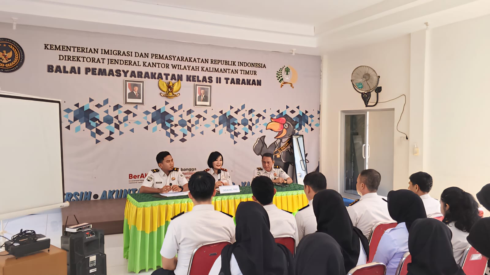 PENCABUTAN INTEGRASI: Bapas Tarakan melaksanakan sidang TPP bahas usulan pencabutan integrasi, Rabu (4/3) lalu. (BAPAS TARAKAN UNTUK HRK)