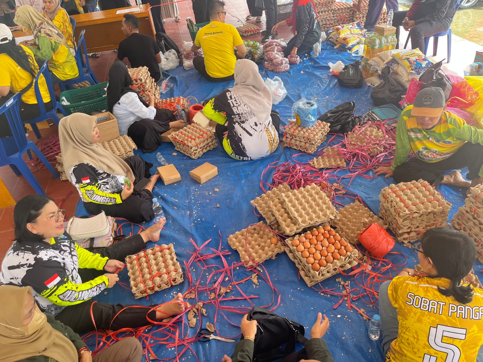 JELANG IDULFITRI: Disperindagkop dan UKM Kaltara memastiakn kondisi harga dan ketersediaan bahan pokok di pasaran masih relatif terkendali. (FAISAL/HRK)