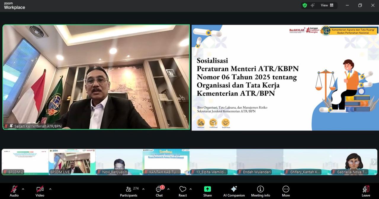 Sekretaris Jenderal Kementerian ATR/BPN, Dalu Agung Darmawan, memberikan arahan dalam Webinar Nasional Sosialisasi Permen ATR/Kepala BPN Nomor 6 Tahun 2025 secara daring di Jakarta.