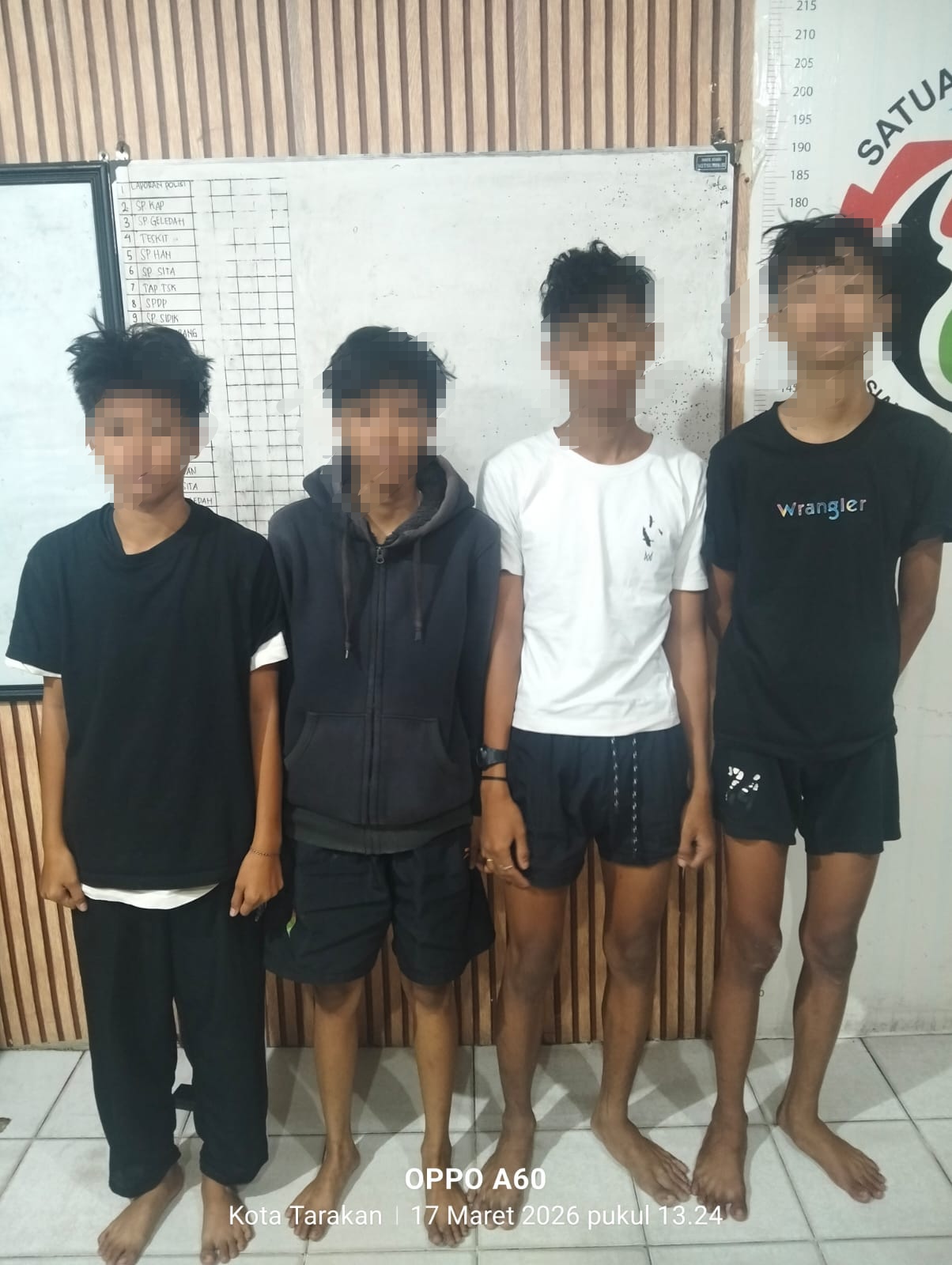 POSITIF NARKOBA: Keempat pelaku diduga positif mengonsumsi narkotika dan akan direhabilitasi.(POLRES TARAKAN UNTUK HRK)