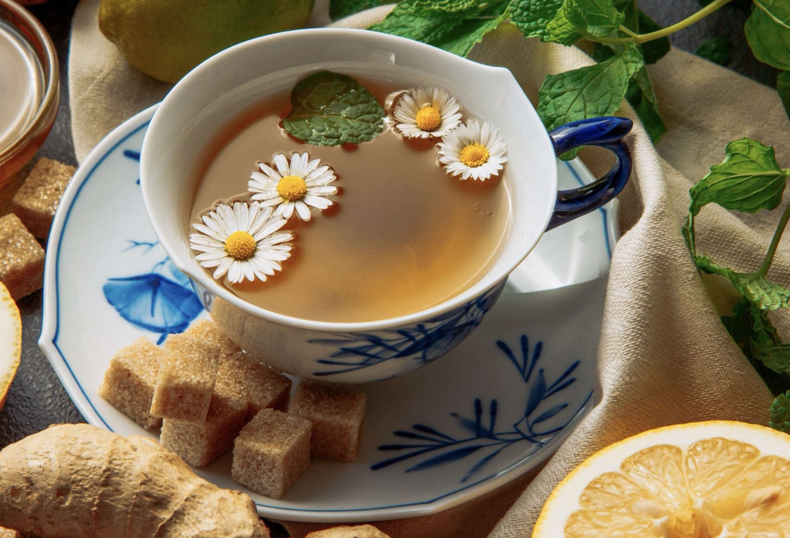 Ilustrasi teh herbal. (Freepik)