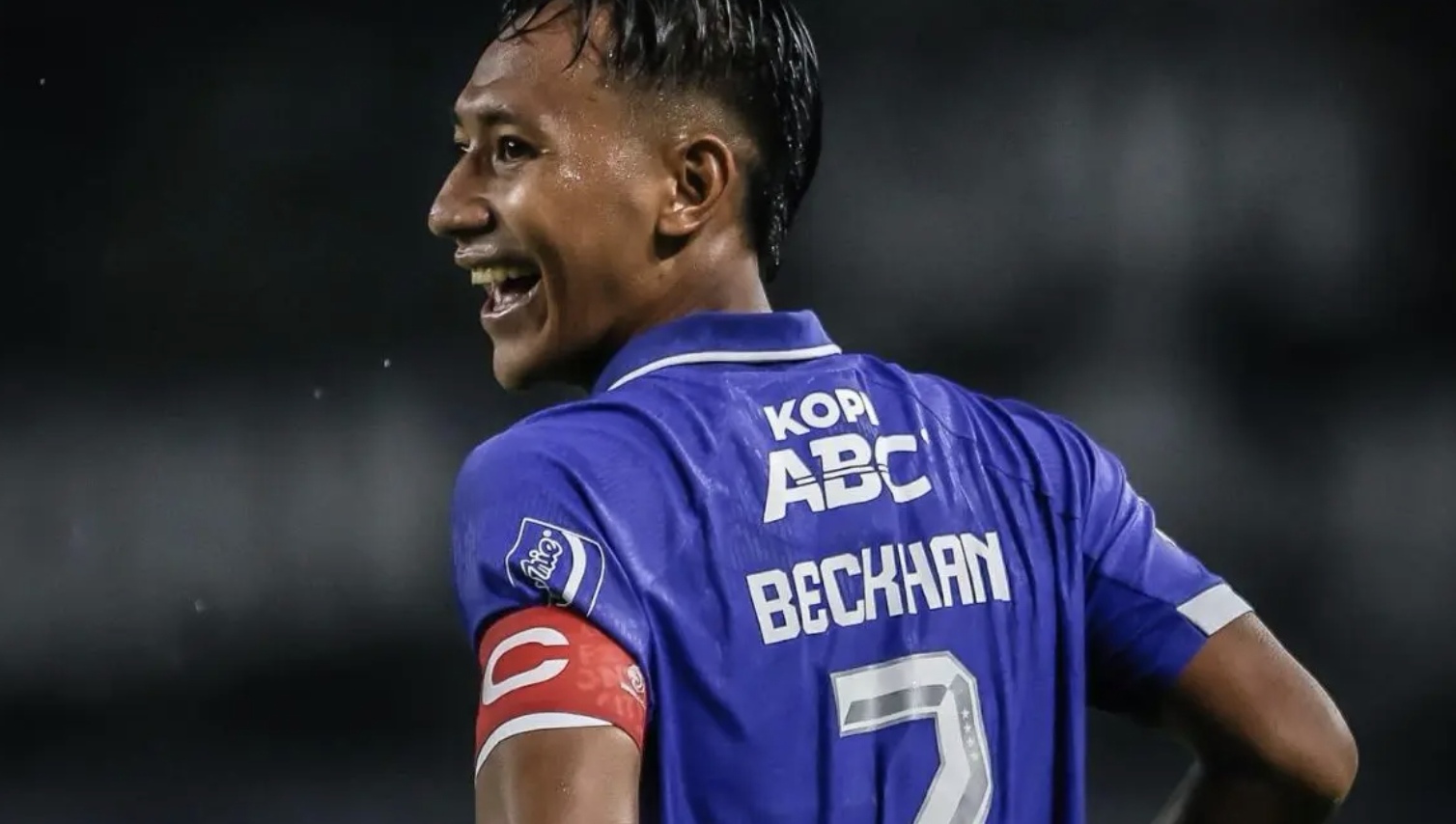 Beckham Putra menunjukkan fokus tinggi bersama Timnas Indonesia meski harus menunda mudik Lebaran 2026. (Persib)