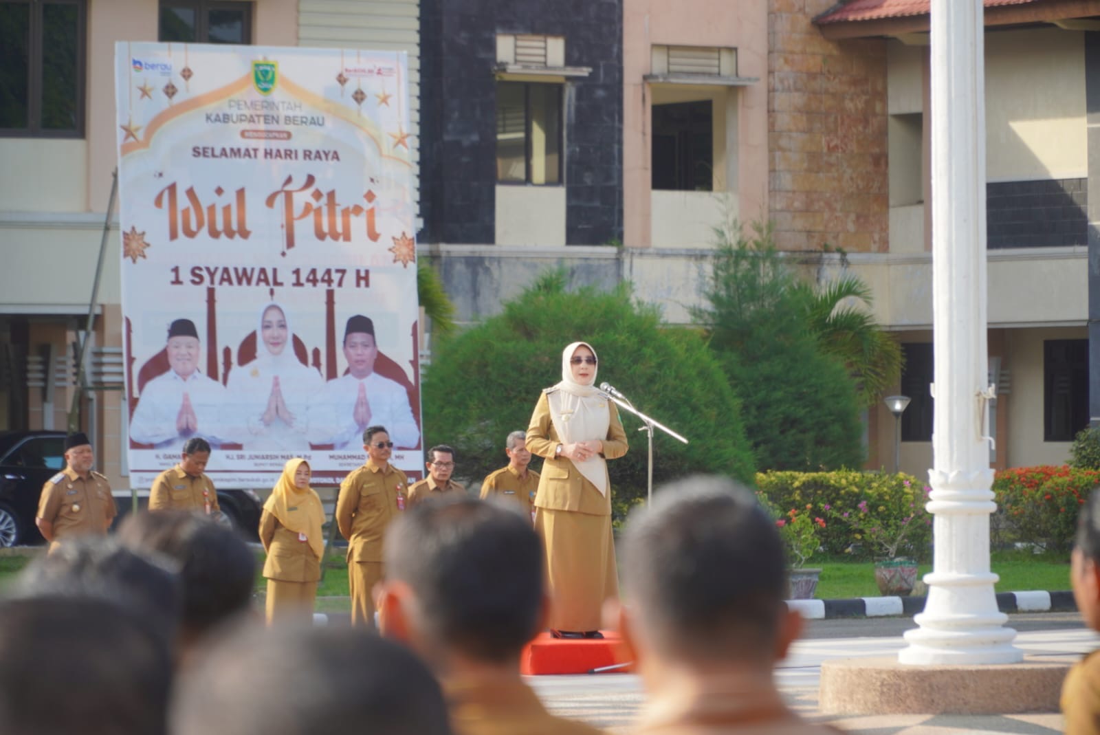 TEKANKAN LOYALITAS: Usai Ramadan, Bupati Berau Sri Juniarsih tekankan disiplin ASN dan kinerja tetap maksimal di tengah efisiensi anggaran. (IZZA/BP)