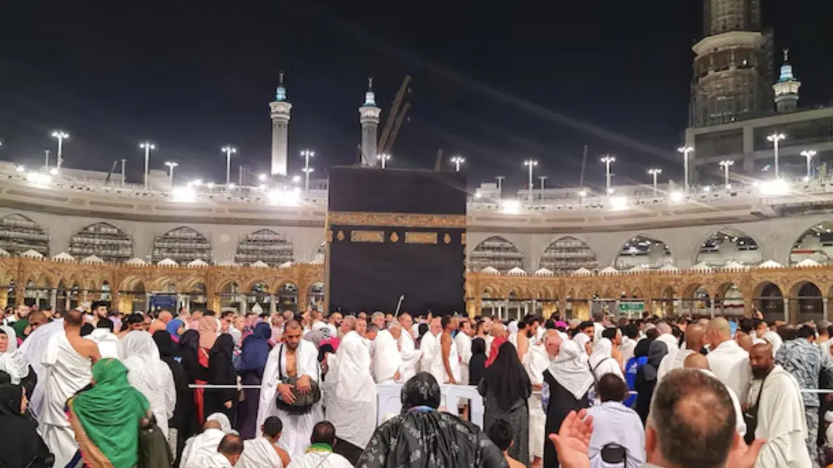 Ilustrasi umrah. (Freepik)