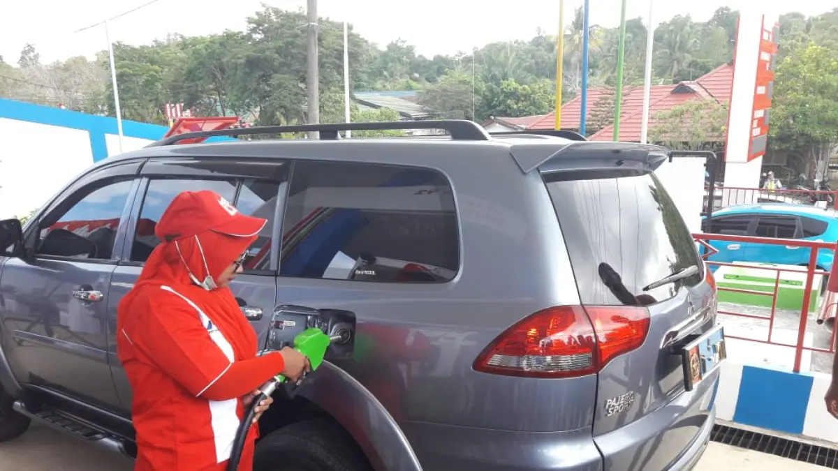 BBM DI TARAKAN: Pelayanan SPBU di Tarakan sudah normal pasca adanya warga yang diduga panic buying membeli BBM. (SEPTIAN ASMADI/HRK)