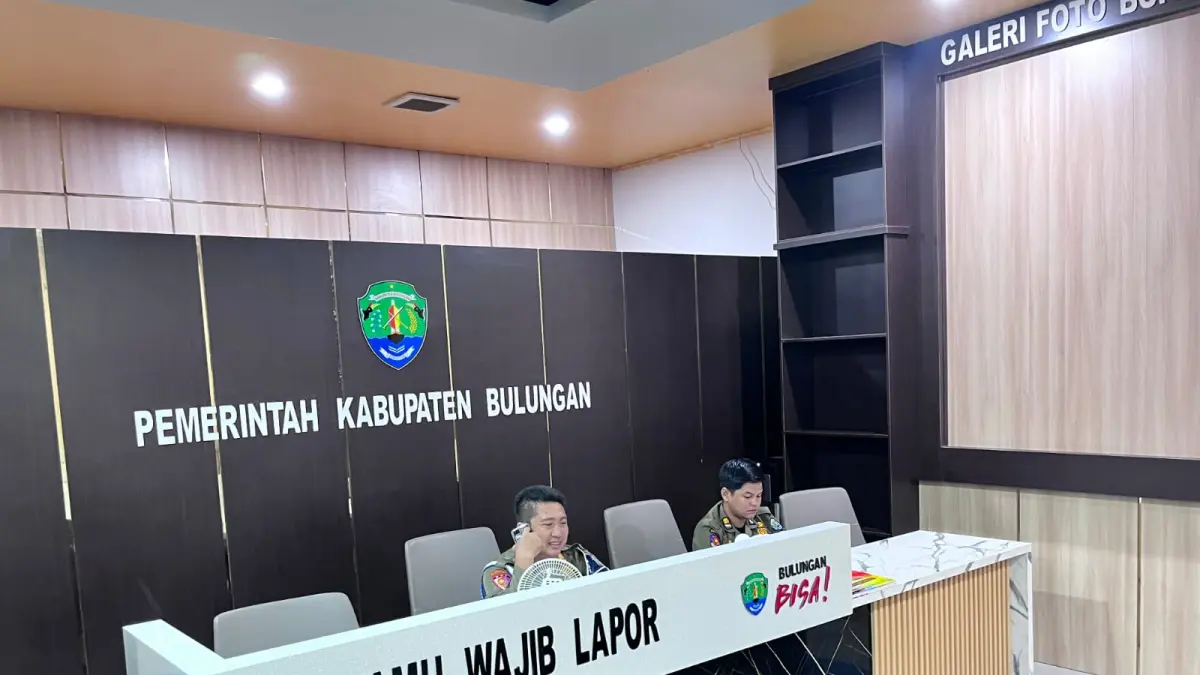 PELAYANAN: Unit layanan strategis dipastikan tetap beroperasi penuh setiap hari kerja termasuk hari Jumat, meskipun ada penerapan WFH. (FAISAL/HRK)