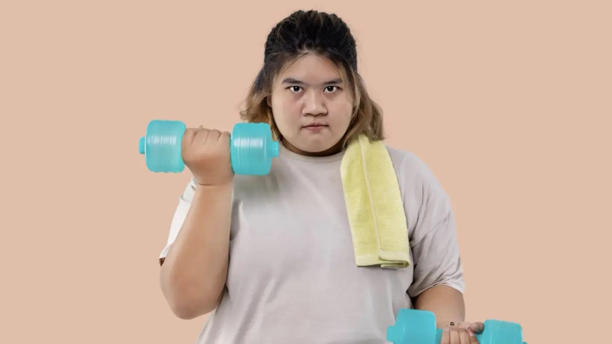 Ilustrasi seseorang berolahraga dengan niat menurunkan berat badan. (Freepik)