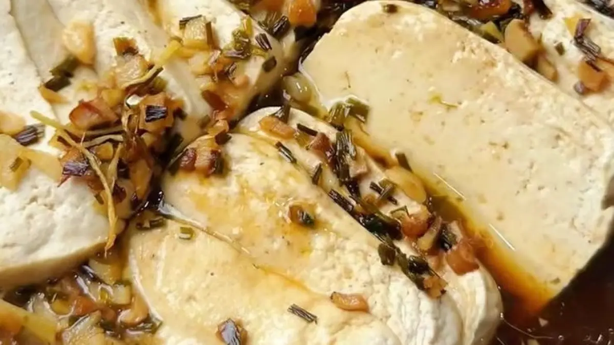 Potret tahu kukus bawang ala Chinese resto yang simple dan sehat. (Sumber: instagram.com/@hendrikpyong)
