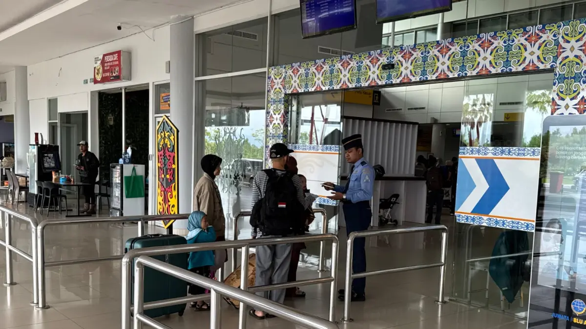 TIKET PESAWAT: Penumpang dari luar Tarakan harus bersabar karena dalam sepekan kursi pesawat habis terjual. (HRK)