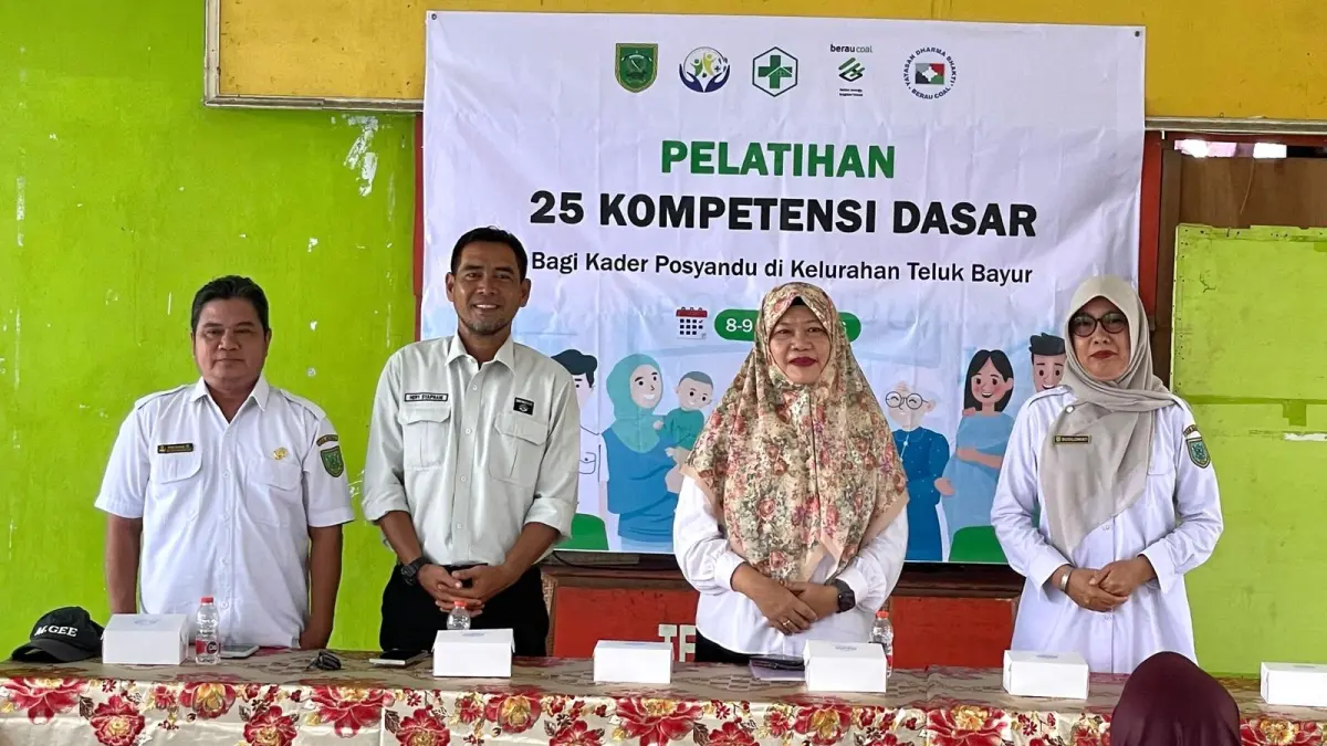 GOTONG ROYONG: Kegiatan pelatihan ini merupakan inisiasi PT Berau Coal (BC) yang berkolaborasi dengan Puskesmas Teluk Bayur dan Pemerintah Kelurahan Teluk Bayur, sebagai upaya mendukung program pencegahan dan penanganan stunting di Kabupaten Berau. (SENO/BP)
