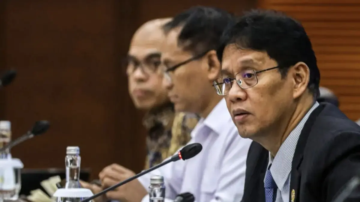 Menteri Keuangan Purbaya Yudhi Sadewa memimpin Sidang Aduan Kanal Debottlenecking Satuan Tugas P2SP di Jakarta, Kamis (9/4/2026). (Salman Toyibi/Jawa Pos)

