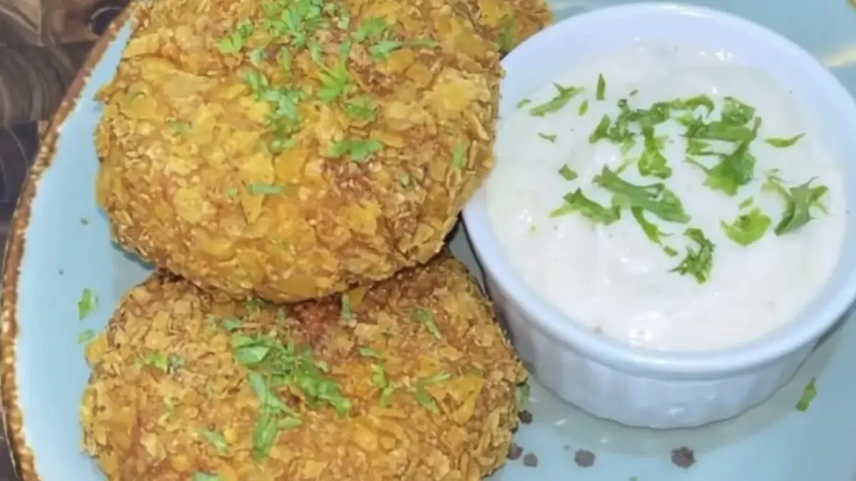Potret potato chicken croquette dengan isian lembut dan lumer. (Instagram: @hyunmristu)