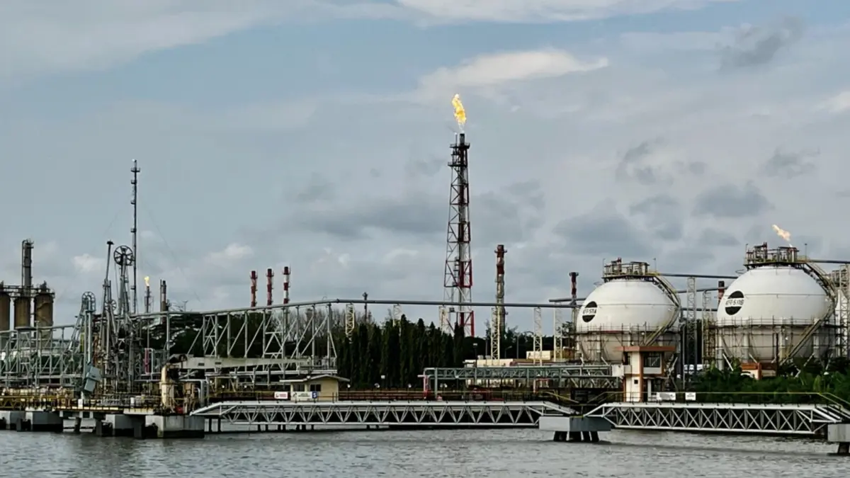 Kilang RU IV Cilacap PT Kilang Pertamina Internasional Subholding Refining & Petrochemical PT Pertamina (Persero), Jawa Tengah, 18 Oktober 2025. (Estu Suryowati/JawaPos.com)