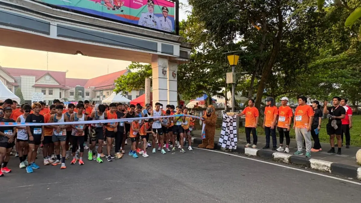 TINGKATKAN KESADARAN: Ratusan peserta mengikuti Run for Orangutan 2026 sebagai upaya meningkatkan kesadaran publik terhadap perlindungan orangutan dan habitatnya. (PROKOPIM UNTUK BERAU POST)